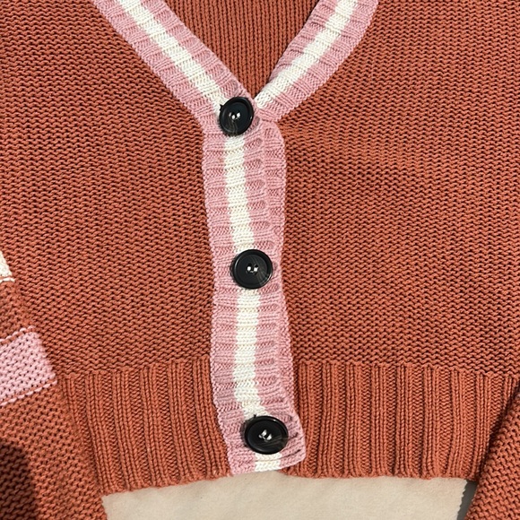 American eagle cropped cardigan sweater with buttons - Picture 3 of 6